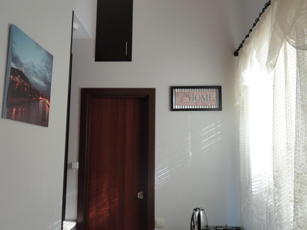 Apartment Fine Home Тбилиси Номер фото